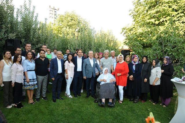 En İyi Fabrika Bah&ccedil;esi &Ouml;d&uuml;l&uuml; Kardelen&rsquo;e 3