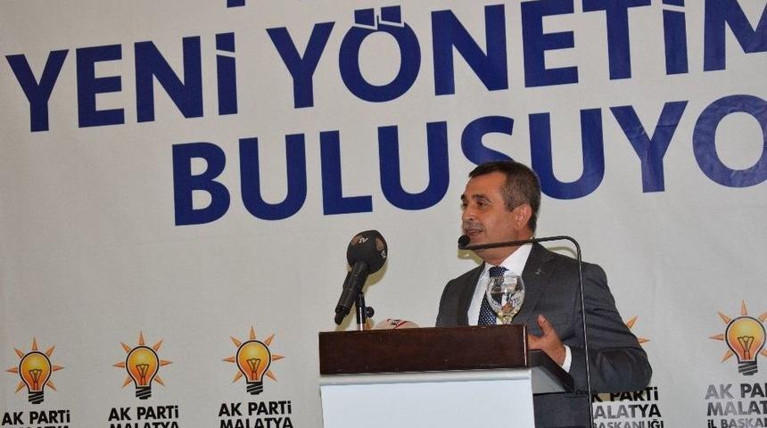 Ak Parti Malatya Yeni İl Y&ouml;netimi Tanıtıldı