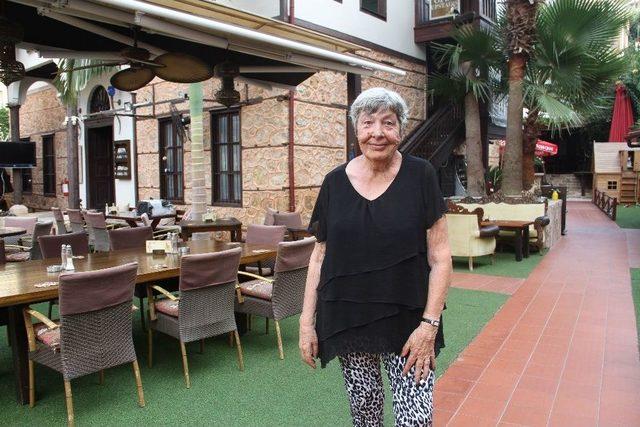 Hollanda İle Normalleşme, Antalya&rsquo;daki Yerleşik Hollandalıları Mutlu Etti 1