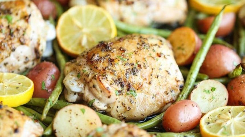 Fırında Fasulyeli Patatesli Tavuk