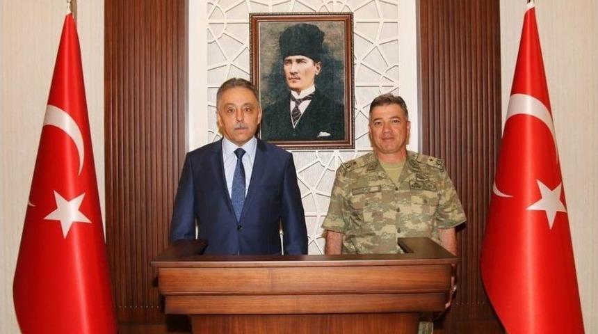Tuğgeneral Alper&rsquo;den Vali Toprak&rsquo;a Ziyaret