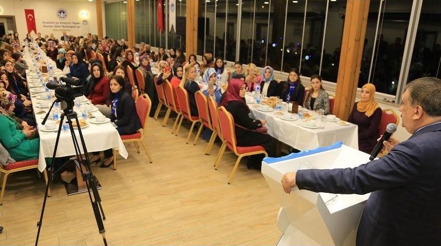 &lsquo;bir Kadın Bir &Ouml;m&uuml;r&rsquo; Adlı Etkinlik Yoğun Katılımla Ger&ccedil;ekleştirildi