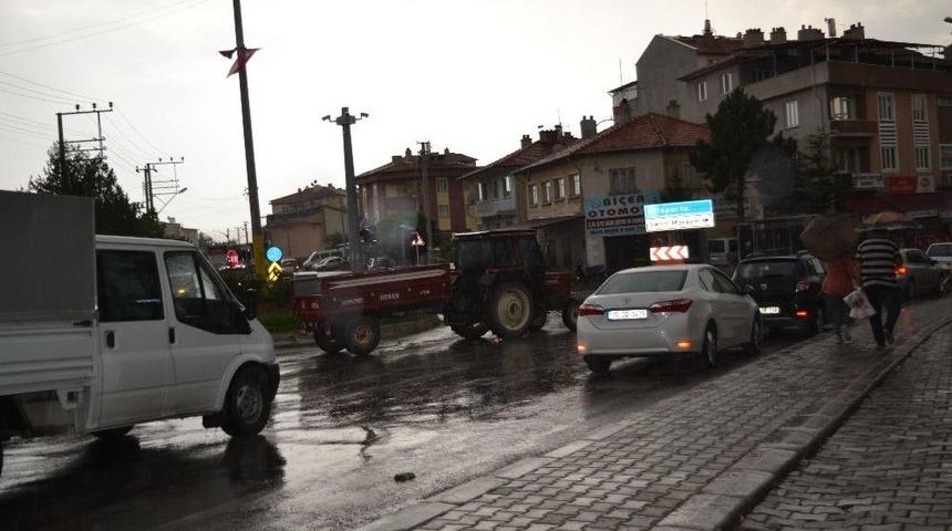 Afyonkarahisar’da Sağanak Yağış