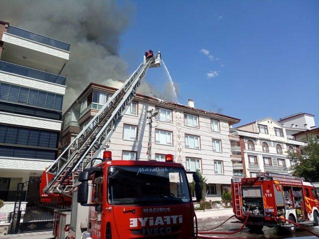 Başkent’te Korkutan Yangın: 4 Kişi Dumandan Etkilendi