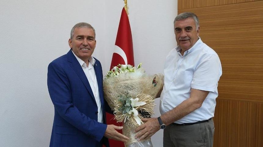 Başkan To&ccedil;oğlu Spor Alanında Desteklerini S&uuml;rd&uuml;r&uuml;yor