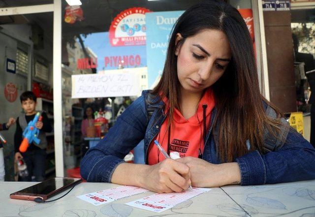 Süper Loto’nun 14 Milyonluk Büyük İkramiyesi Muratpaşa’ya Çıktı