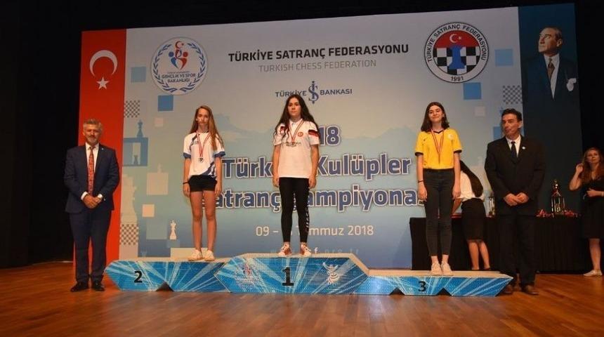 Ceylanpınar Belediyesi Başarıya Doymuyor