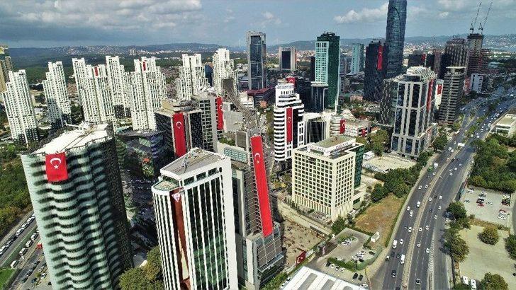 (özel) Dev Türk Bayraklarıyla Donatılan Gökdelenler Havadan Görüntülendi G1