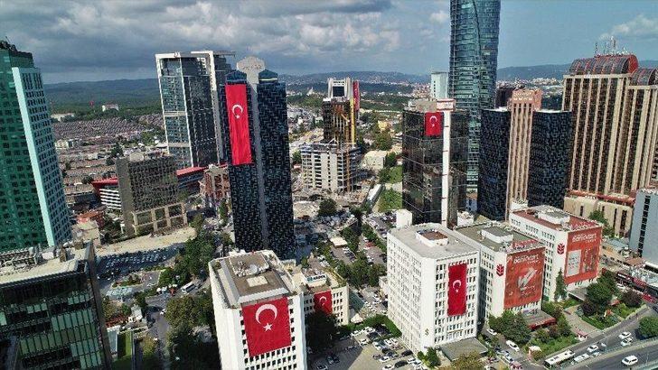 (özel) Dev Türk Bayraklarıyla Donatılan Gökdelenler Havadan Görüntülendi G2