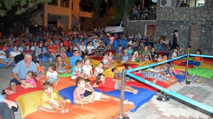 &Ccedil;akmaklı&rsquo;da Sinema Keyfi