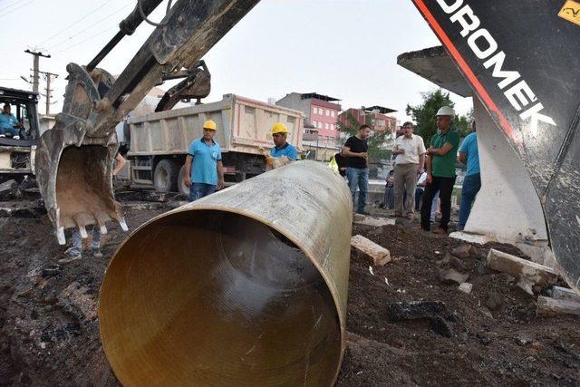 Balıkesir’de Ana Su Borusu Patladı