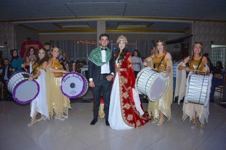 (özel Haber) Şiirli Şarkılı Nikah Masası G3