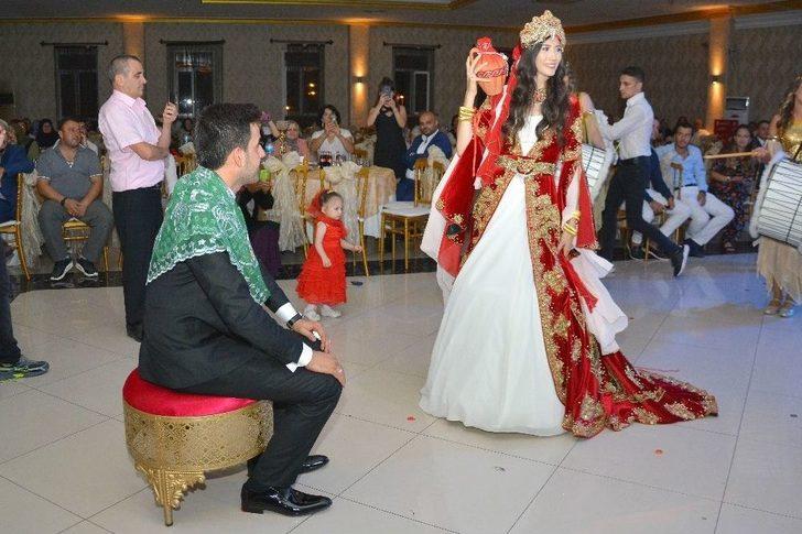 (özel Haber) Şiirli Şarkılı Nikah Masası G5