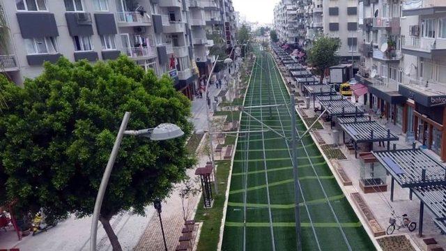 Müze Konseptiyle Yenilenen Ali Çetinkaya Caddesi Açılışa Hazır