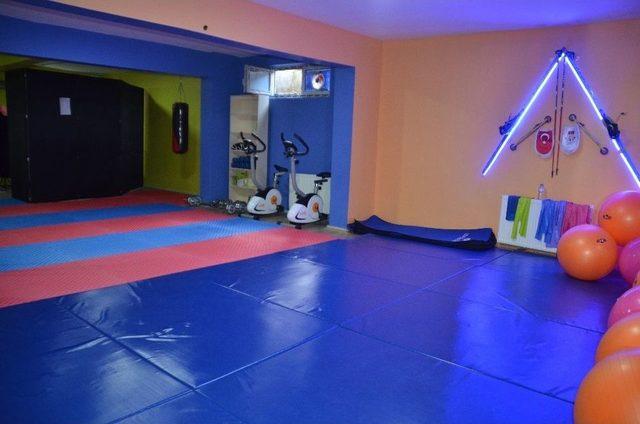 Ağrı’da Kadınlara Yönelik Ücretsiz Spor Kursları Açıldı