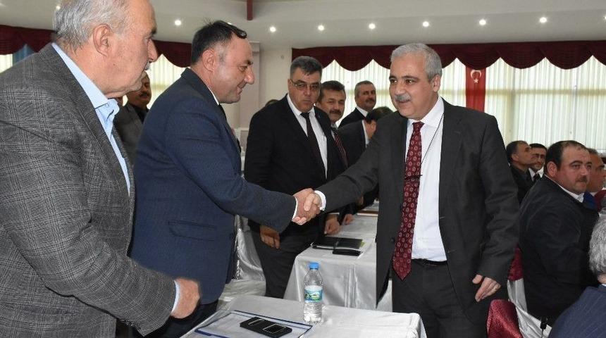 Vali G&uuml;ven&ccedil;er, Saruhanlılı Muhtarları Dinledi