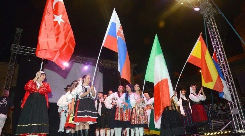 İtalya&rsquo;da &ldquo;erguvan&rdquo; Esintisi