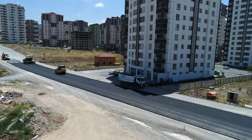 Talas Mevlana Mahallesinde Yol Çalışmaları Devam Ediyor
