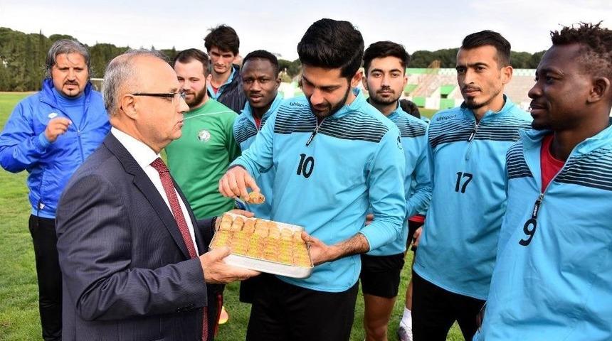 Başkan Kayda&rsquo;dan, Futbolculara Tatlı Dopingi