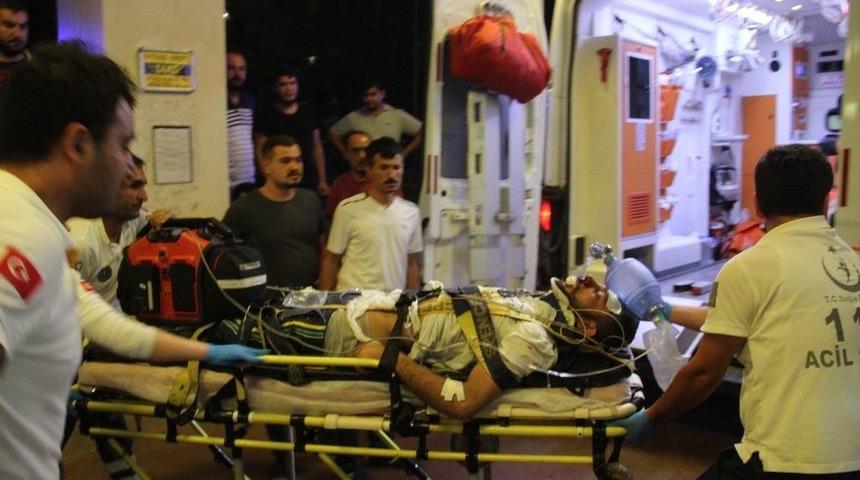 Otomobiller &Ccedil;arpıştı: 7 Yaralı