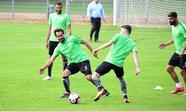 Atiker Konyaspor’un Hollanda Kampı Başladı