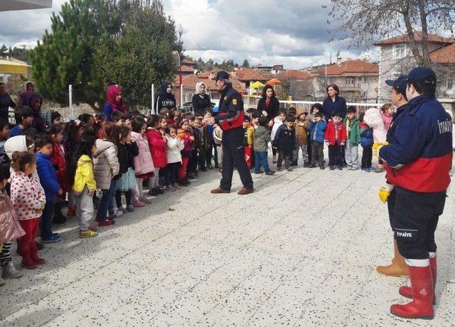 Anaokulu Öğrencilerine Yangın Eğitimi