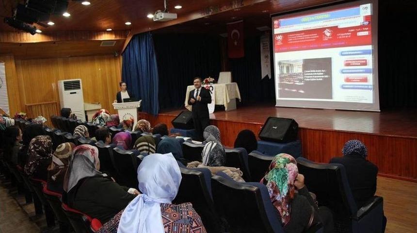 Sungurlu’da Çocuk Konulu Konferans