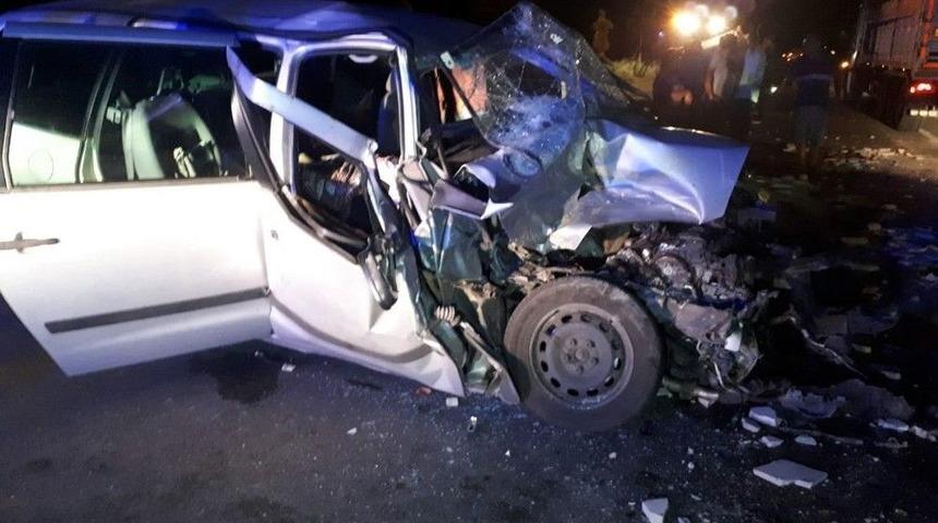 Denizli&rsquo;de Trafik Kazası: 1 &Ouml;l&uuml;, 2 Yaralı