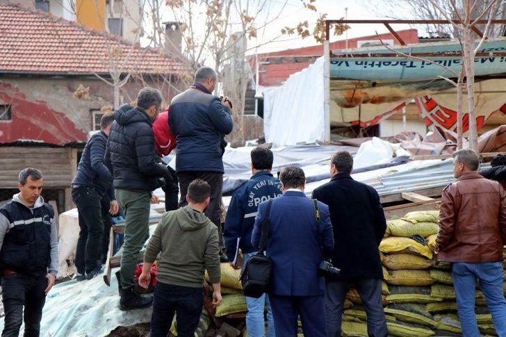 Polis Operasyon Yaptığı Evde Lahit Buldu G1