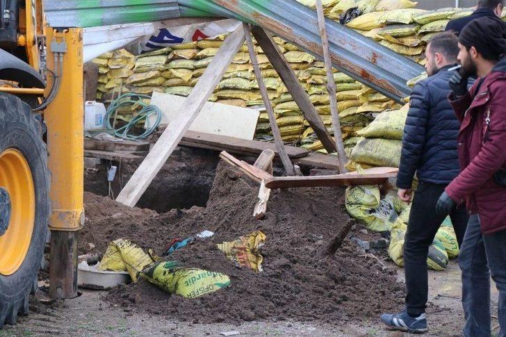 Polis Operasyon Yaptığı Evde Lahit Buldu G3