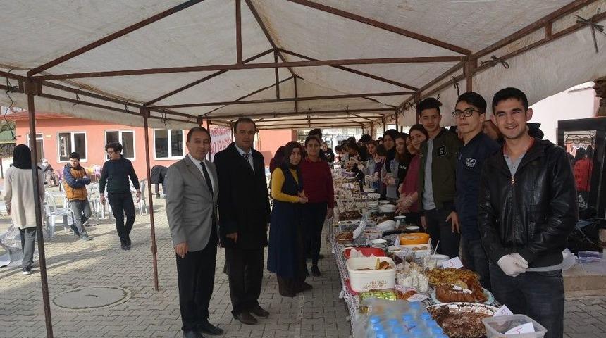 Öğrenciler, Afrin İçin Kermes Düzenlendi