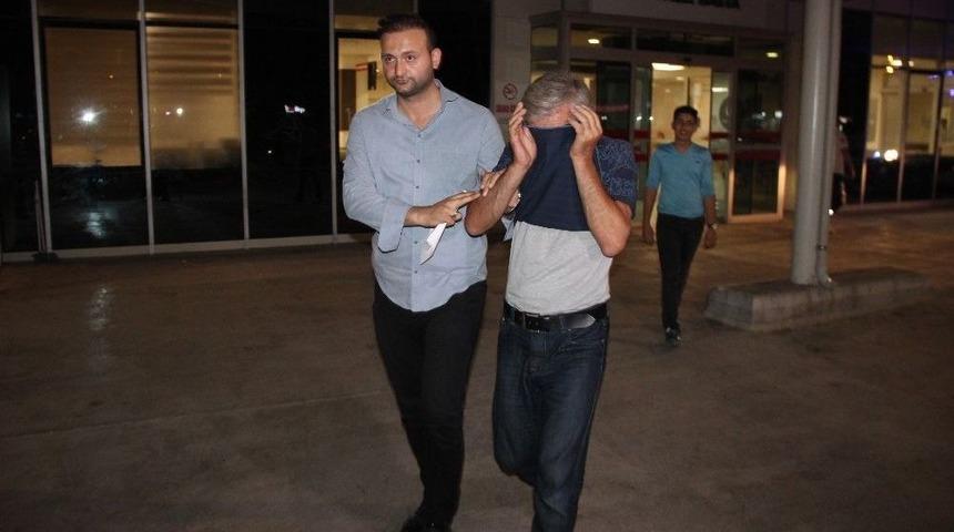 &Ccedil;aldığı Elbise İle Tekrar Hırsızlığa Gelen Kişi, &Ccedil;alışanların Dikkati Sayesinde Yakalandı