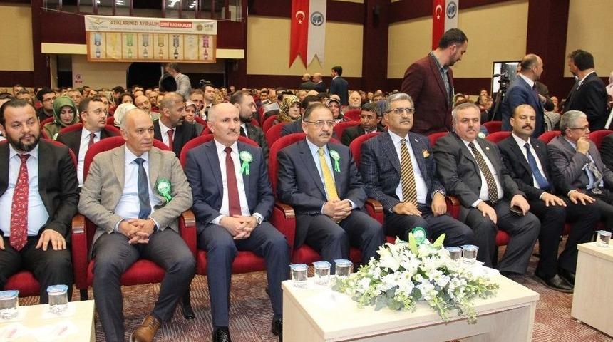 Bakan &Ouml;zhaseki, Karaman 1. &Ccedil;evre &Ccedil;alıştayı&rsquo;na Katıldı