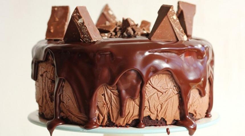 Toblerone Çikolatalı Dondurma Pasta