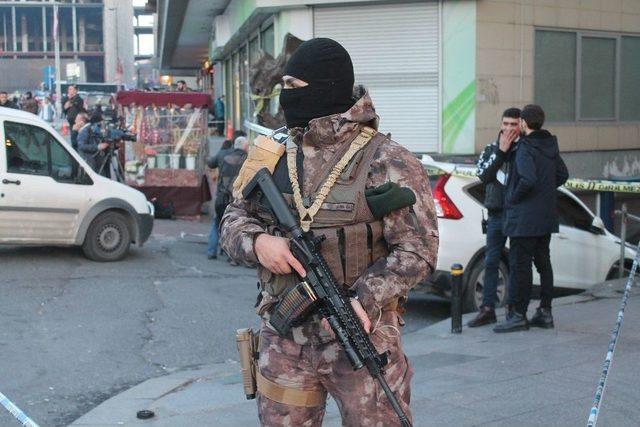 Taksim’deki Silahlı Kavgayla İlgili 3 Kişi Gözaltına Alındı