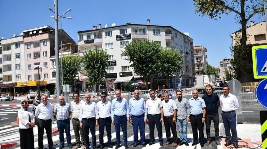 İneg&ouml;l&rsquo;de Adliye Kavşağında D&ouml;n&uuml;ş&uuml;m Tamamlandı