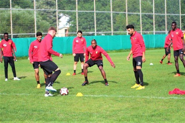 Eskişehirspor’un Bolu Kampı Devam Ediyor