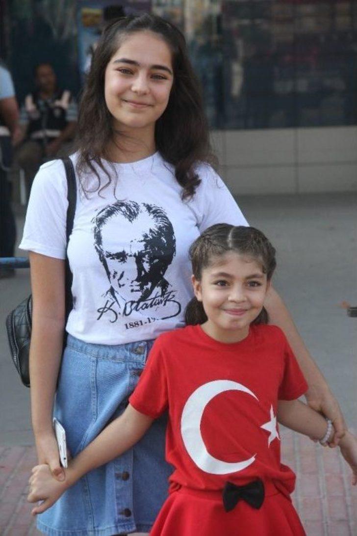 Aşırı Sıcak Zafer Bayramı Törenine İlgiyi Azalttı G1