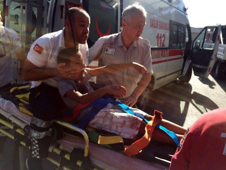 Bisikletle 2 Metre Yükseklikten Düşen Çocuğun Başına Demir Saplandı G5