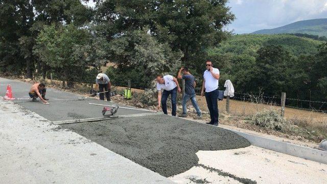 Yenice’de Köy Yolları Betondan Yapılıyor