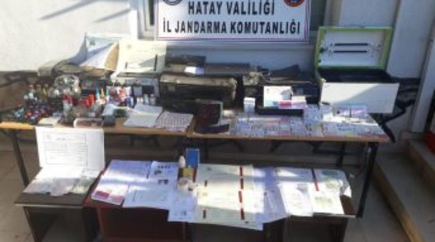Hatay’da Sahte Pasaport Şebekesi Çökertildi