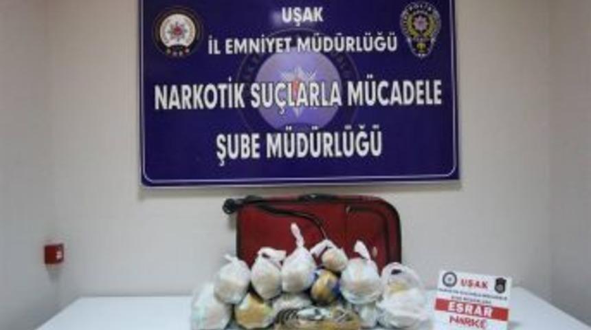 Uyuşturucu T&uuml;ccarı Baba Oğul Tutuklandı