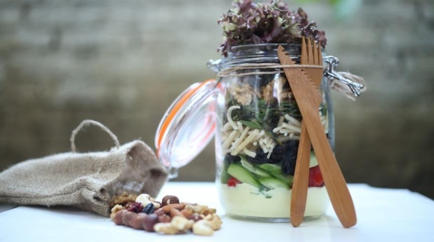 Erişte Kavanoz Salata