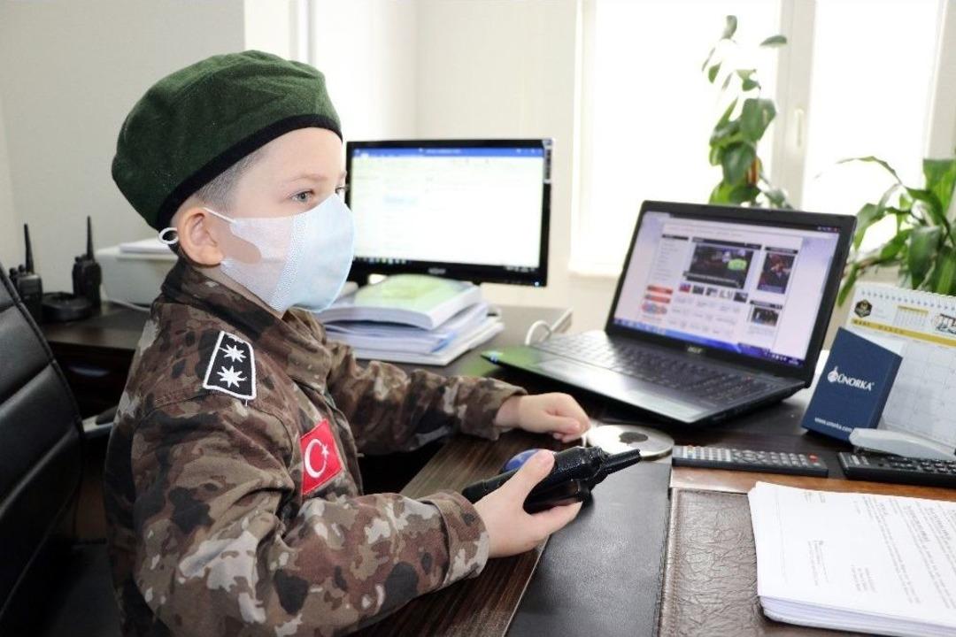 (&ouml;zel Haber) All Hastası Minik Alper&rsquo;in Polislik Hayali Ger&ccedil;ek Oldu