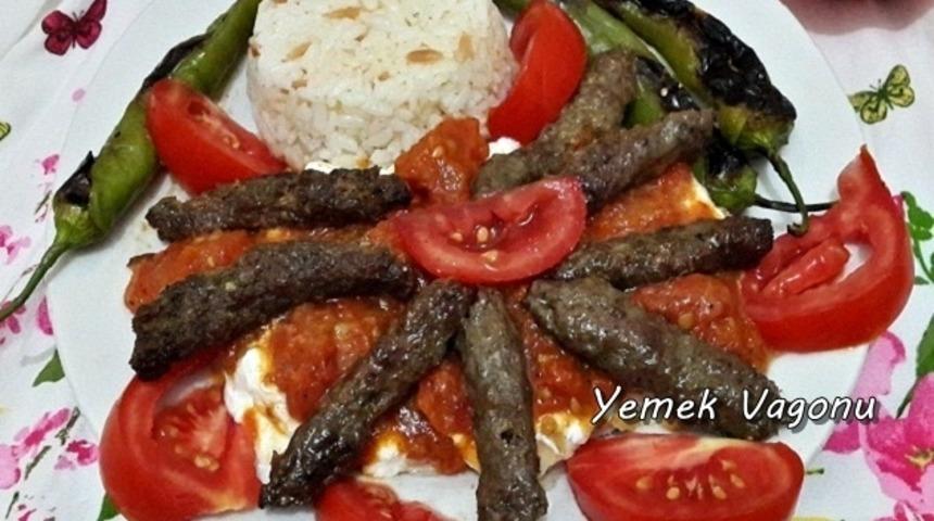 Ev Usulü Tire Köfte