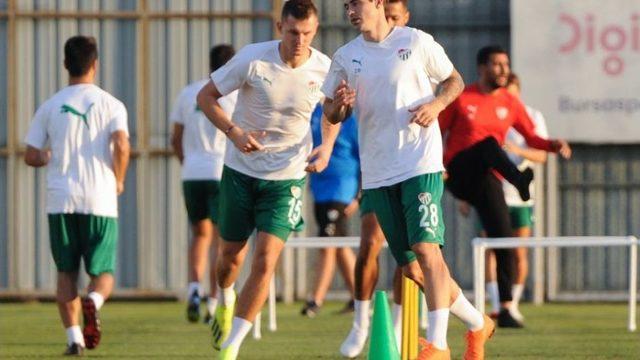 Bursaspor’da Stancu Yeniden Takıma Döndü