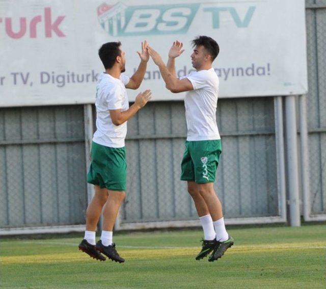Bursaspor’da Stancu Yeniden Takıma Döndü
