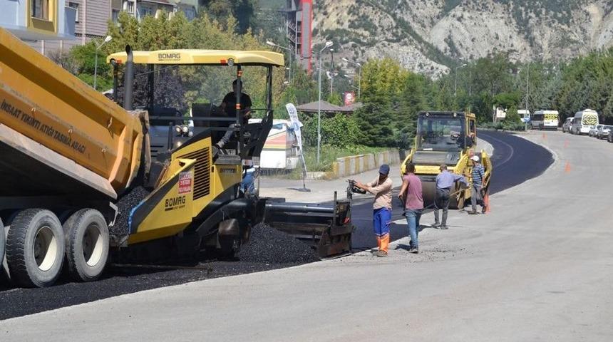 Bunaltıcı Sıcağa Rağmen &Ccedil;alışmalar Aralıksız S&uuml;r&uuml;yor
