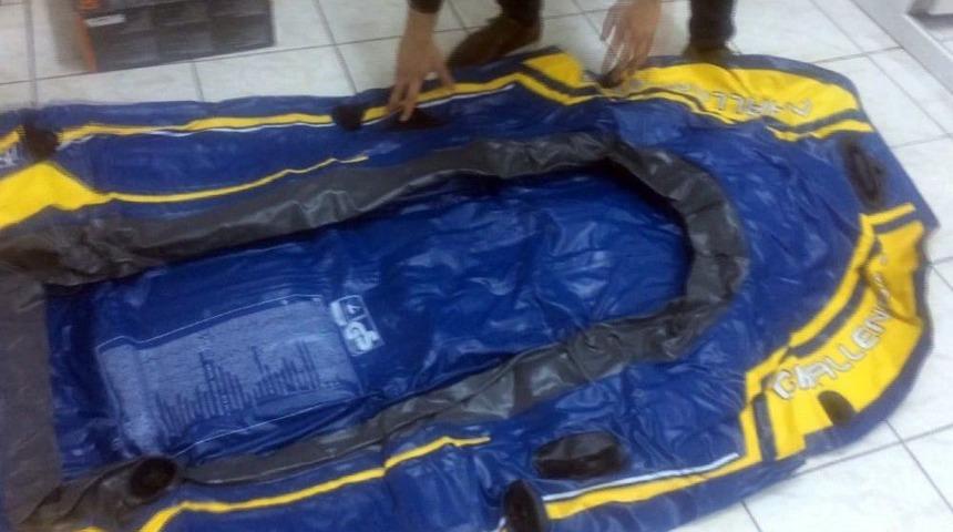 4 Kişilik Taksiden 9 M&uuml;lteci &Ccedil;ıktı