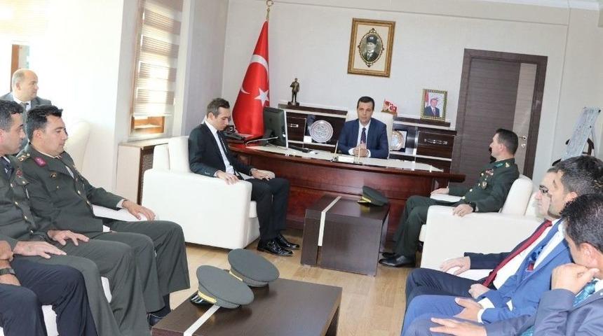 &Ouml;zalp&rsquo;ta 30 Ağustos Zafer Bayramı Kutlandı